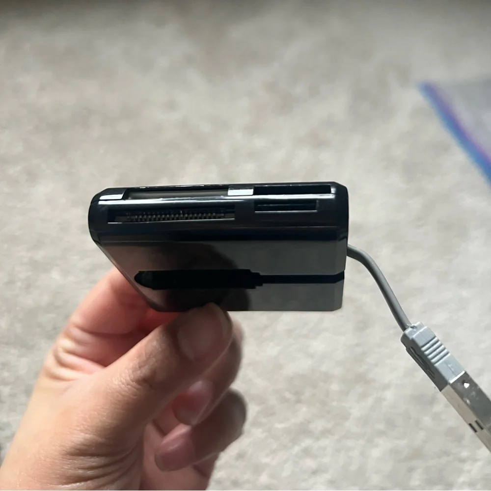 42. Sunpak 72 in 1 Card Reader